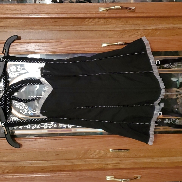 Black wuth white accents pinup halter corset size 38 large. - Picture 6 of 6